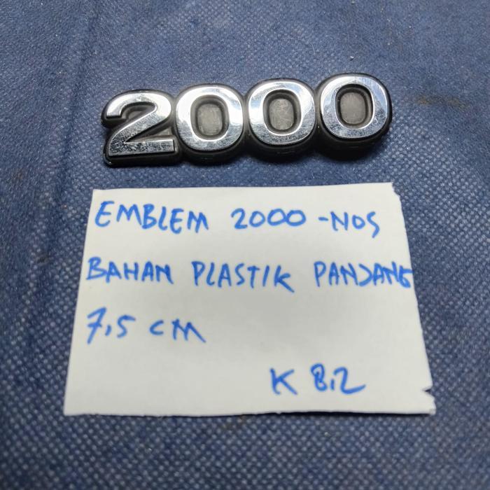Emblem Mobil toyota corona rt100/104 - emblem 2000 - Baru Stok Lama Bahan Plastik Panjang 7.5Cm qual
