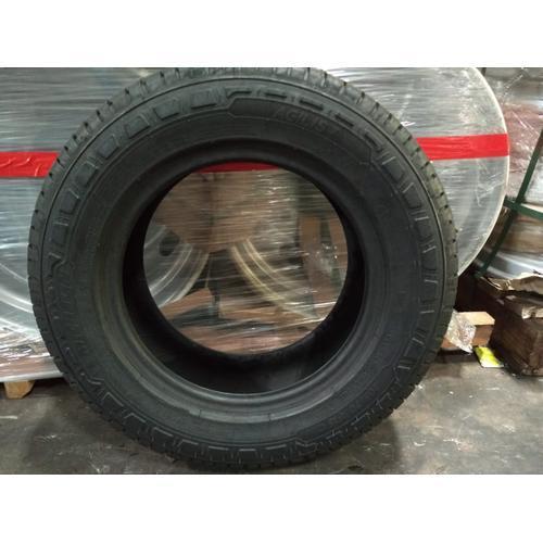 PROMO Michelin Agilis 205/70 R15 - Ban Mobil Penumpang