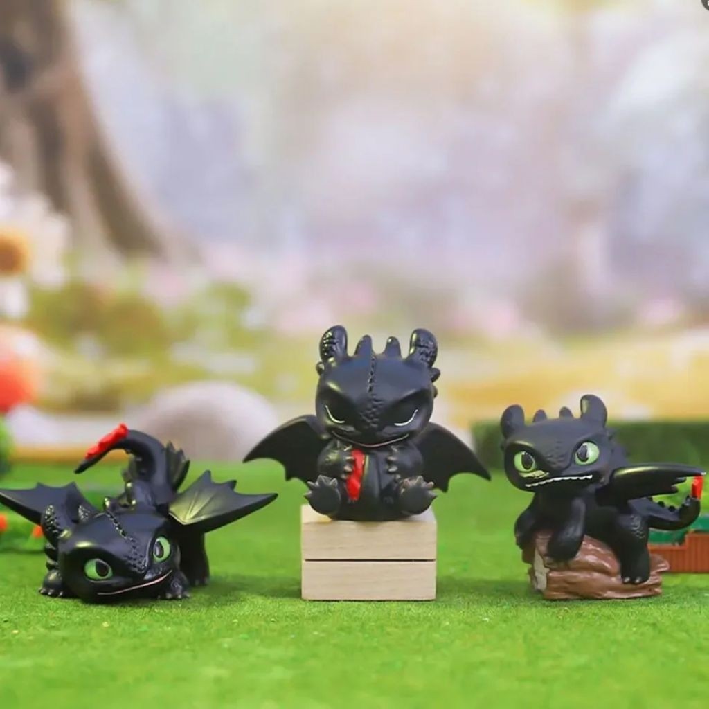 Action Figure Toothless Night Fury Bahan Pvc - Pajangan Koleksi Detail How To Train Your Dragon
