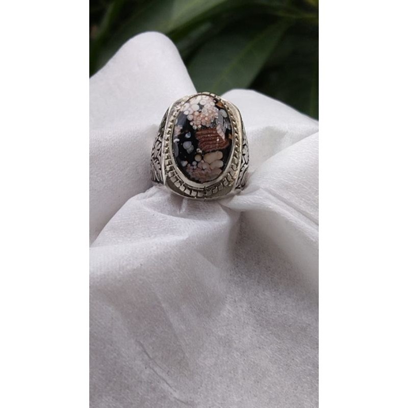 Cincin batu jhipen sisik ular akik