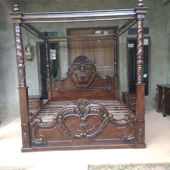 Ranjang  Dipan tempat tidur ukiran cinta Kanopi Kayu Jati