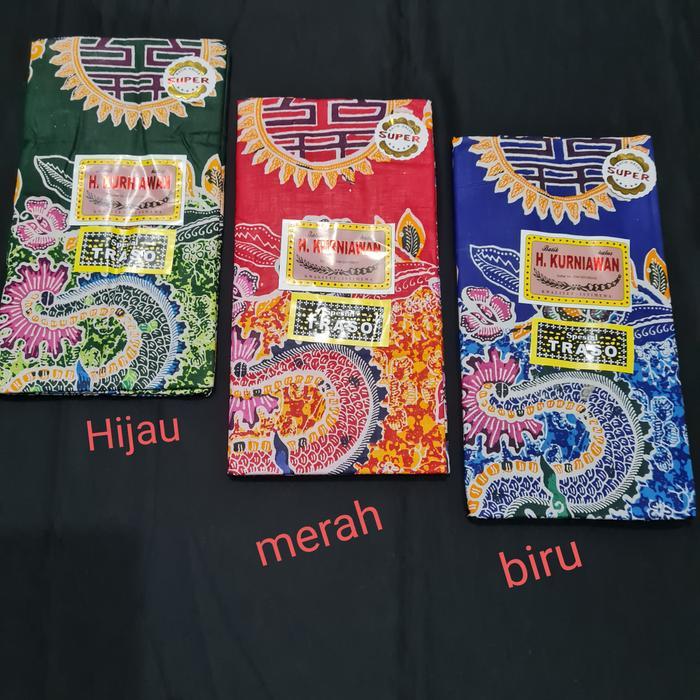 GENDONGAN(CUKIN) KAIN PANJANG BAYI/JARIK/ H.KURNIAWAN. - Merah