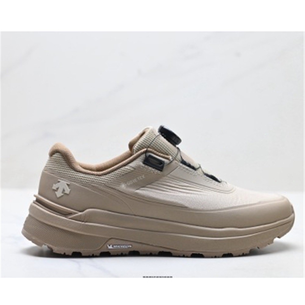DESCENTE DUALIS PRIME WIRE 2.0 GORE-TEX: Sepatu lari trail pria yang anti selip, tahan aus, bergaya 