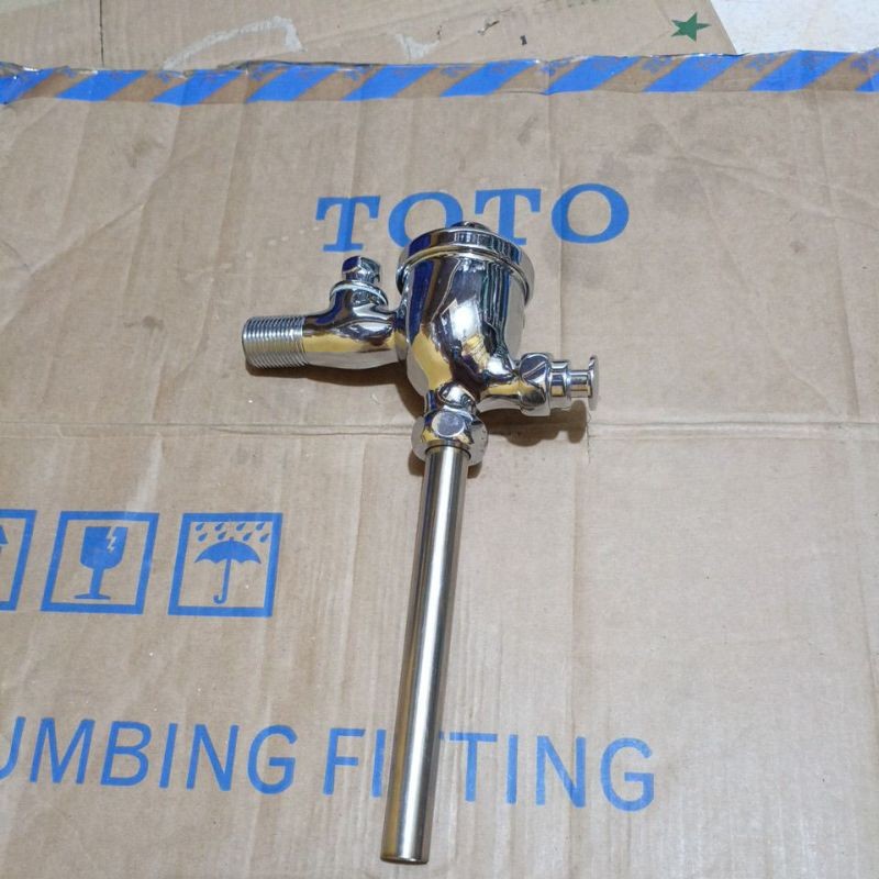 Push Kran urinoir/Urinall TOTO - T60P -Bekas