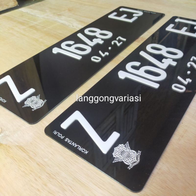 Variasi Plat Nomor Mobil 3D Timbul Bahan  Akrilik