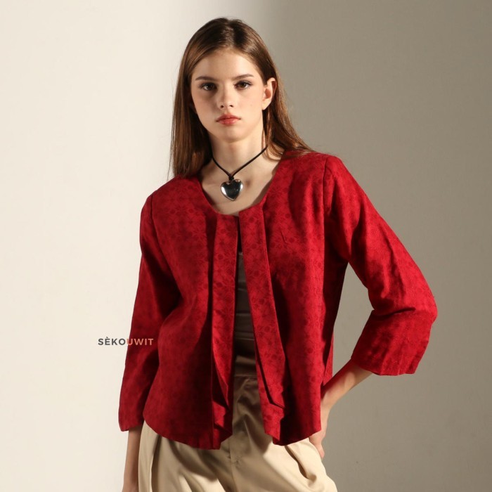 Blazer Batik Tenun Wanita Daisy Long Sleeves Front Folds Blazer Dobby Tenun Batik Lengan Panjang Sek
