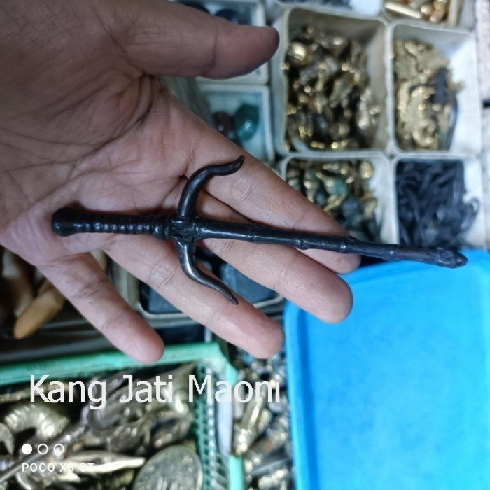 pusaka pdang eropa kuningan full Asli Paling Mewah DS4333