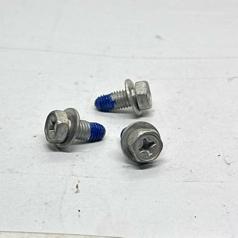 BAUT 11 M7 x 15 DABEL KUNCI RING PATEN 1,5cm.