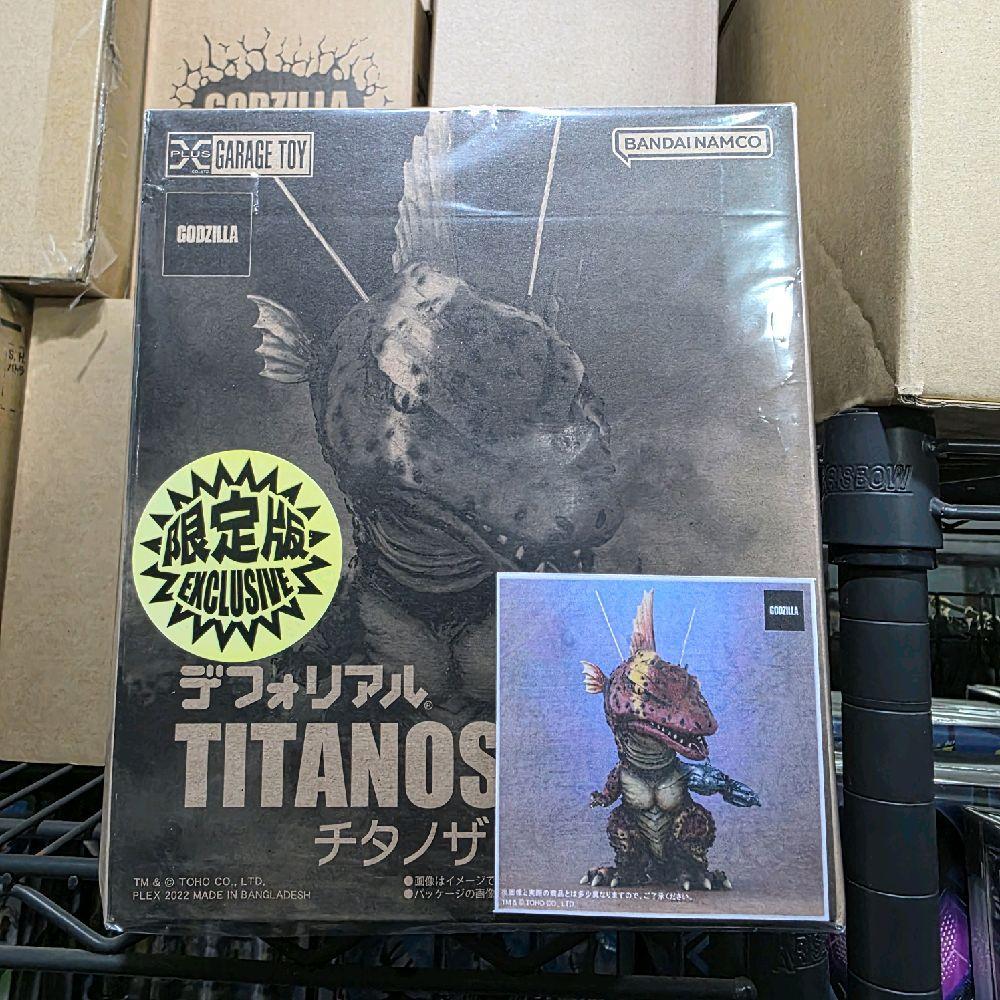 X PLUS DEFOREAL TITANOSAURUS BANDAI GARAGE TOYS