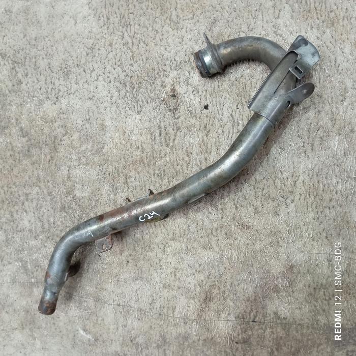 Pipa bypass (kecil) air radiator mesin Nissan Serena C24 / Xtrail T30