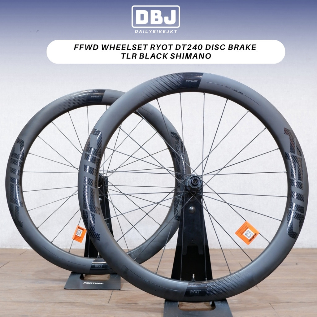 FFWD RYOT DT240 Disc Brake TLR Carbon Wheelset Shimano Black
