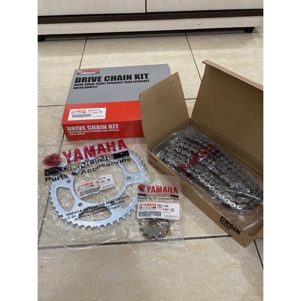 GEAR GIR RANTAI SET MT 15 MT15 B8D-W001A-00