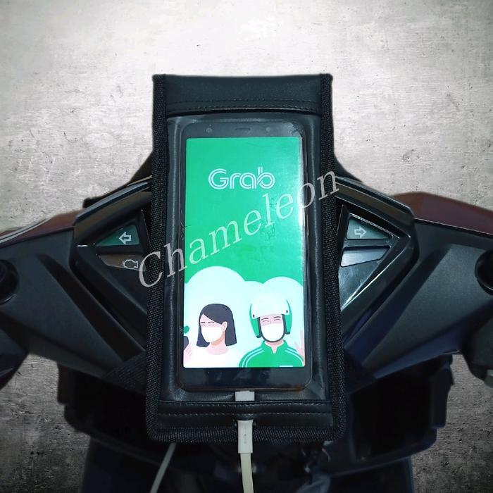HOLDER HP MOTOR WATERPROOF SUPPORT LUBANG CHARGER Handphone Hitam Smartphone - Fullblack