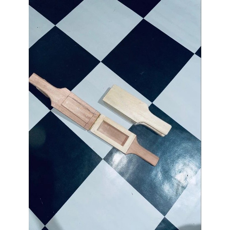 Cetakan Buras Burasa Bugis Kayu Tebal 5x10x1,5 Cm