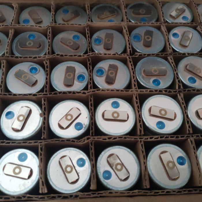 Baterai Lithium Lifepo4 Cylindrical Lontong 3.2V 12.5Ah  LIFEPO4