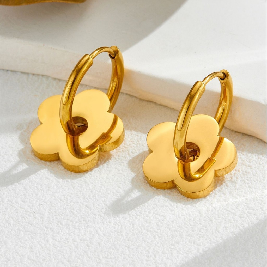 Ladamas Anting TItanium Anti Karat Dengan Liontin Bunga Mawar AT22