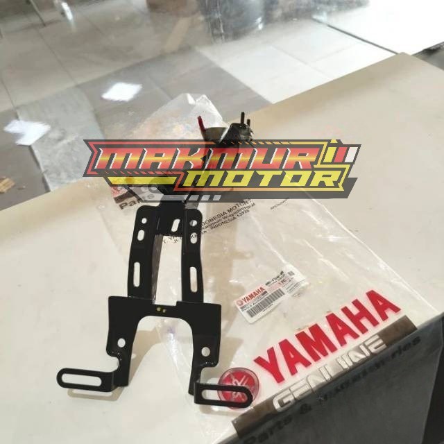 BREKET, DUDUKAN SPAKBOR BELAKANG MT15 MT-15 ORIGINAL YAMAHA