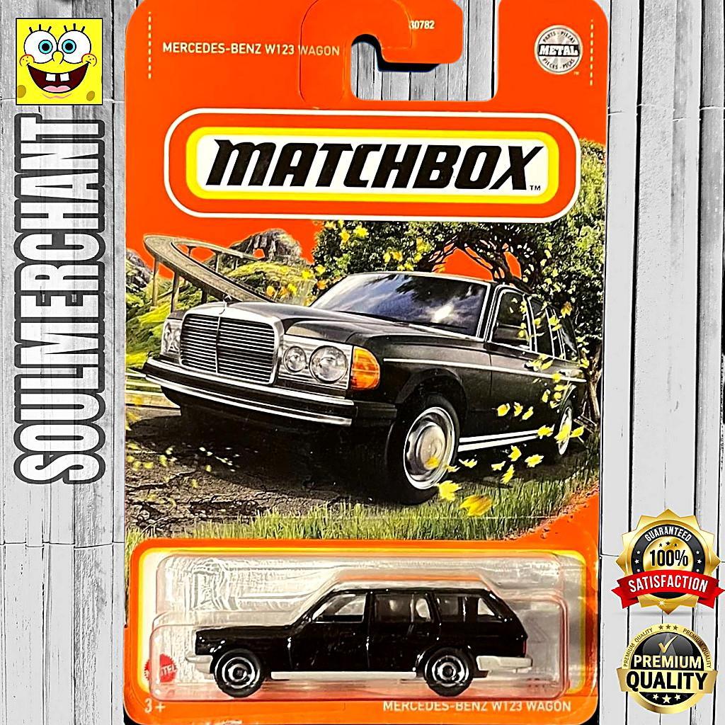 Matchbox Mercedes Benz W123 Wagon Hitam Diecast Mobil Eropa Klasik