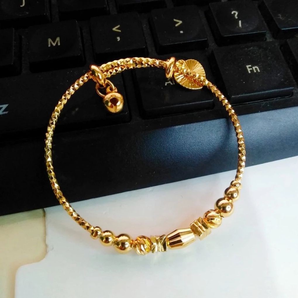Aksesoris titanium gelang tangan wanita keroncong titanium Anti luntur motif ukir pentol gold Terlar