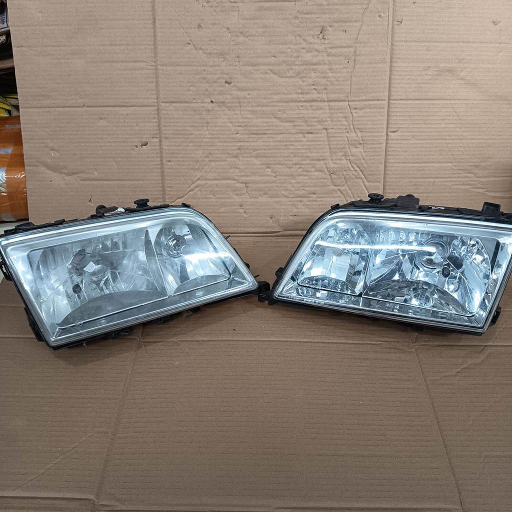 AFTERMARKET Headlamp Lampu Depan Mercy Mercedes-Benz W202 Kanan Kiri
