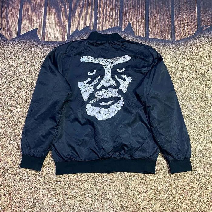 jaket bomber varsity coach OBEY Creeper hitam big logo grafis belakang button penutup kancing satin 