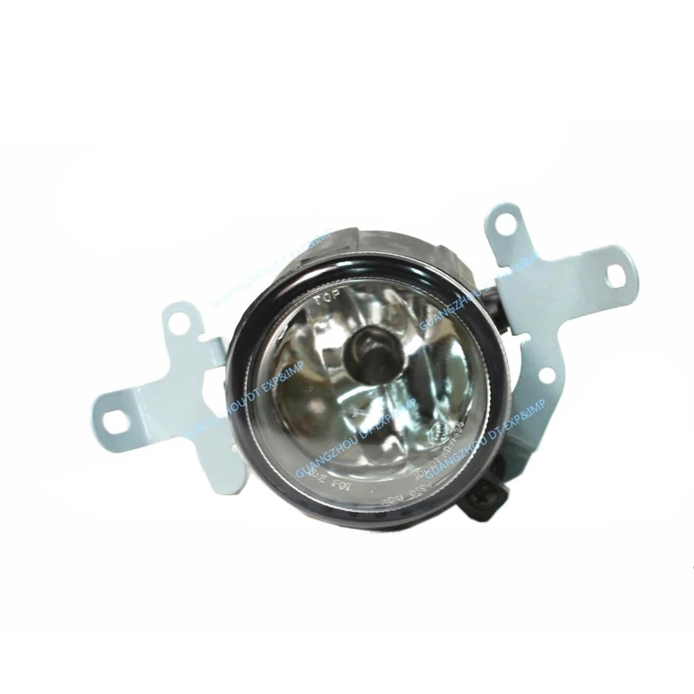 1 Piece 20072011 Fog Lamp for Pajero V93 Fog Lamps with Bulb for Montero V93 Fog Lights Steel Suppor