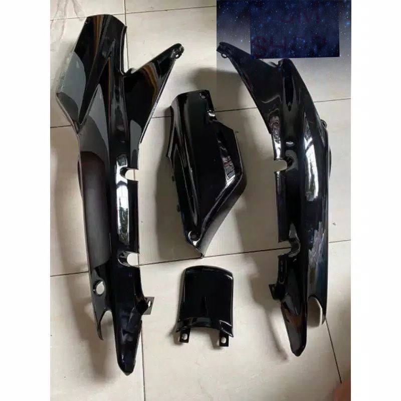 body motor supra x lama.. body belakang kanan kiri + box aki supra x lama / supra fit