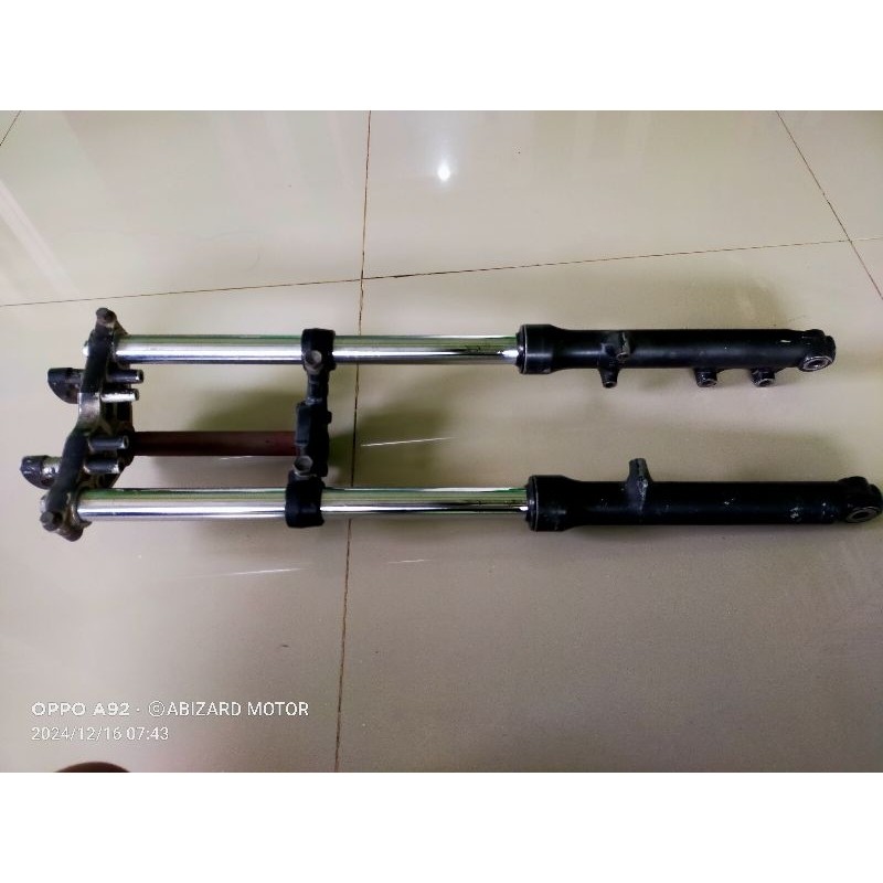 shockbreaker depan Suzuki thunder copotan original