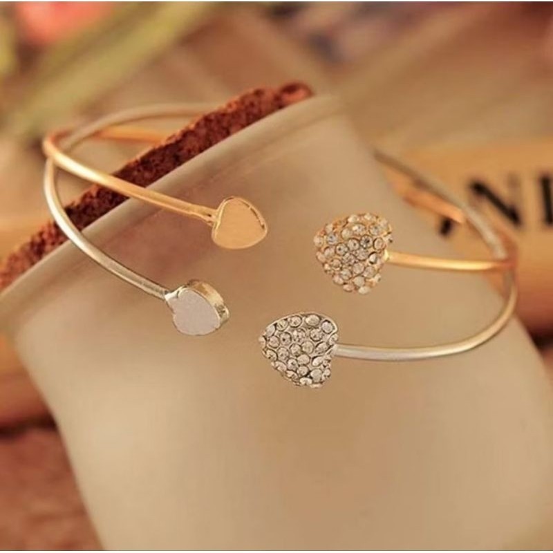 gelang titanium estectik bentuk love/gelang remaja/gelang wanita