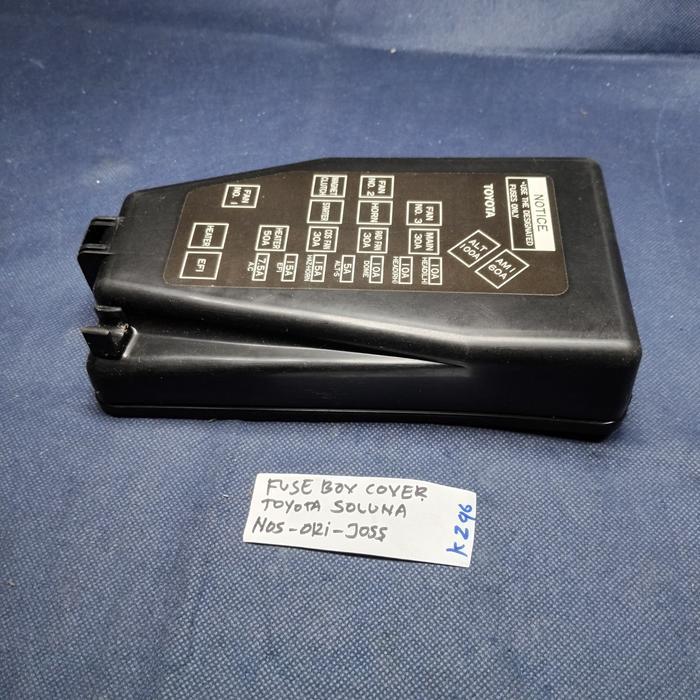 Cover Tutup Fuse Box Toyota Soluna NOS ORIGINAL JOSS Warna Hitam Lengkap Dengan Sikring Cadangan qua