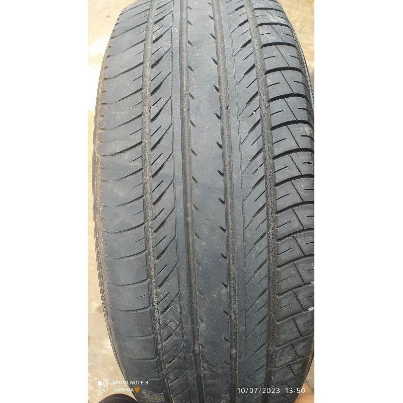 Ban Mobil ring 18 225/55 R18 merek YOKOHAMA second copotan murah
