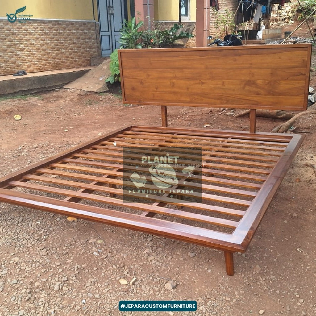 DIPAN KAYU JATI SOLID
