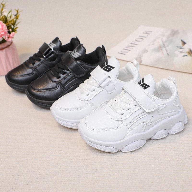 Gio Saverino Sepatu Sekolah Hitam Anak Eric Shoes