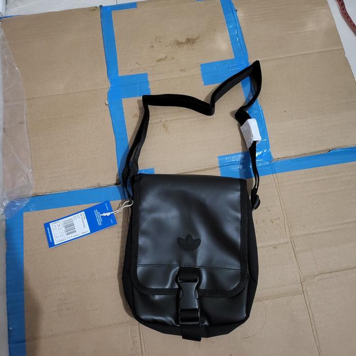 Adidas original rifta festival bag leather black bnwt