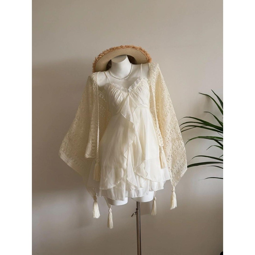 Atasan Camisole Manis dan Elegan dengan Set Rok Pendek Mengembang