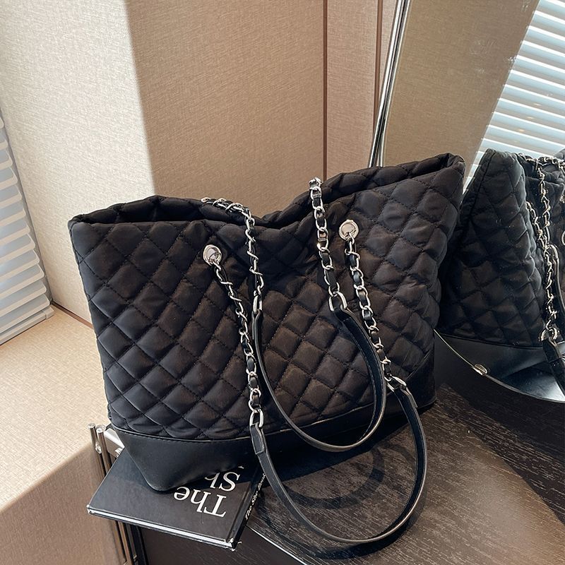 Tas besar, tas bahu, kapasitas besar rantai wanita, tas tote, tas pinggang.