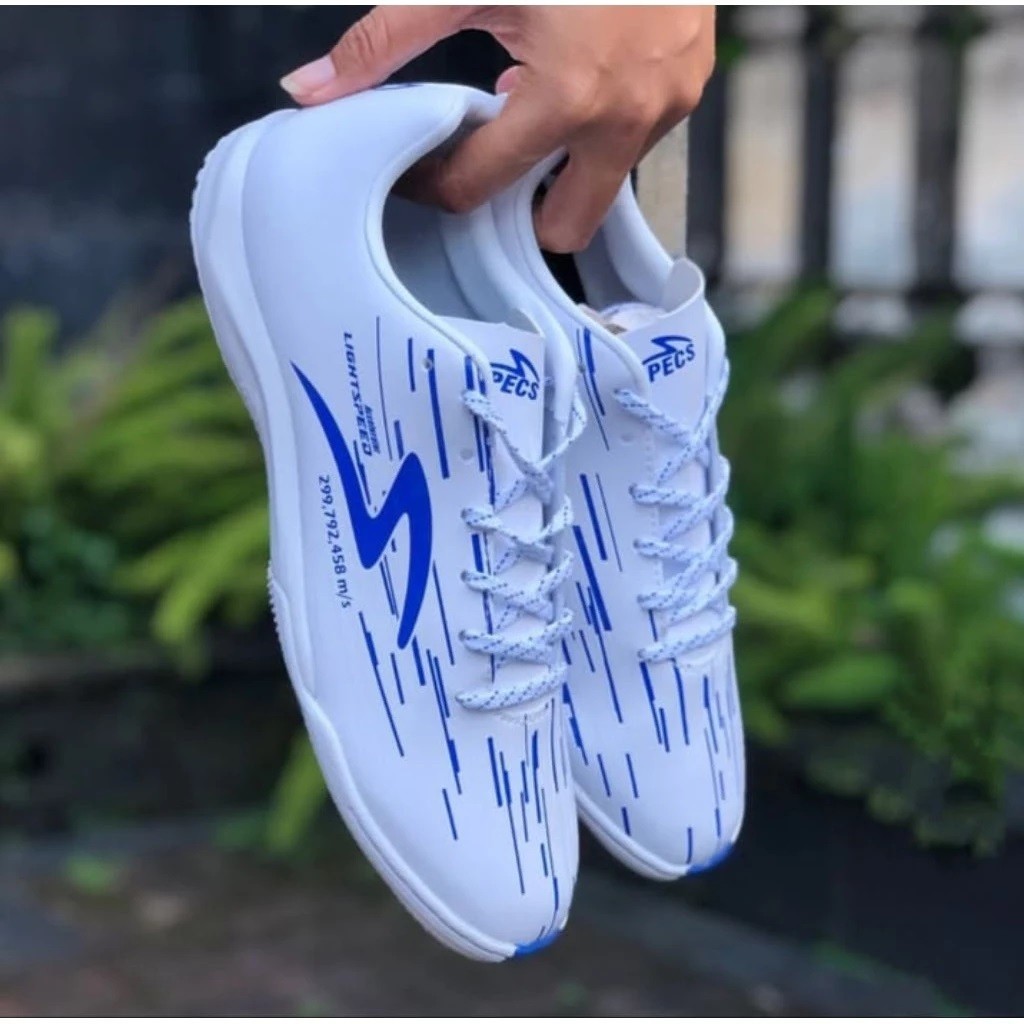 Sepatu Futsal Specs Lighspeed Reborn Putih Biru Sol Jahit Keliling Desain Modern