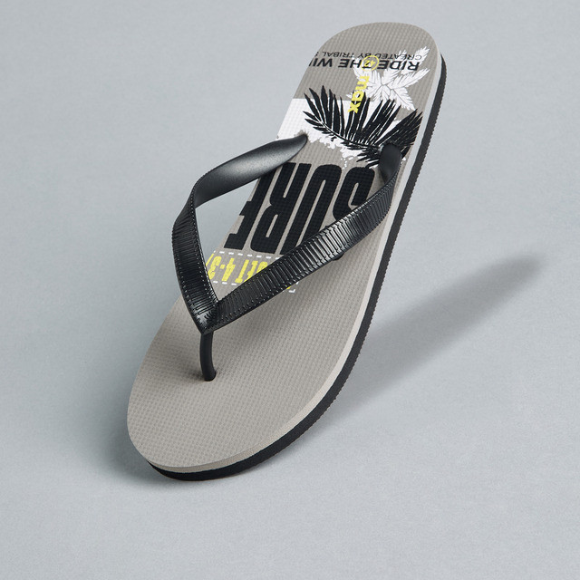 Max Fashions Sandal Pria Printed Flip Flops - Grey