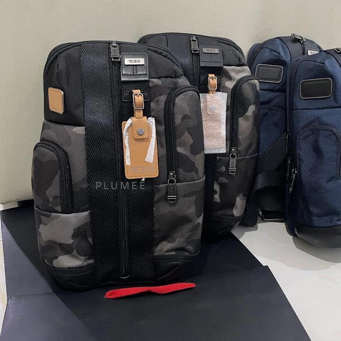 Tas Tumi Higgins Sling Bag Men Black/Navy/Camo - Camo