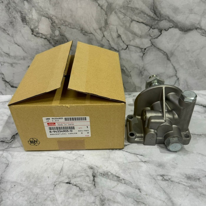 Bracket dudukan rumah oil cooler pendingin oli isuzu panther 2.3 kotak 903