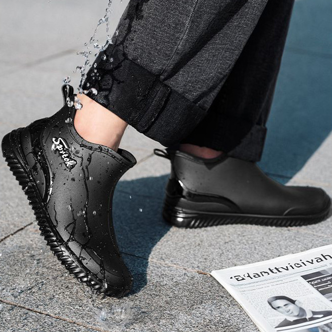 Sepatu Boots Pria Korean Style Sepatu Bots Mancing Karet Wanita Sneakers Boots Import Tahan Minyak A