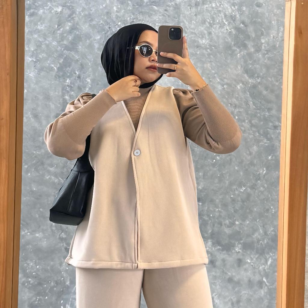 SODIALAM Denacollection Anala Setelan Vest Celana Kulot Wanita Knit Japan  Atasan Tanpa Lengan Blaze