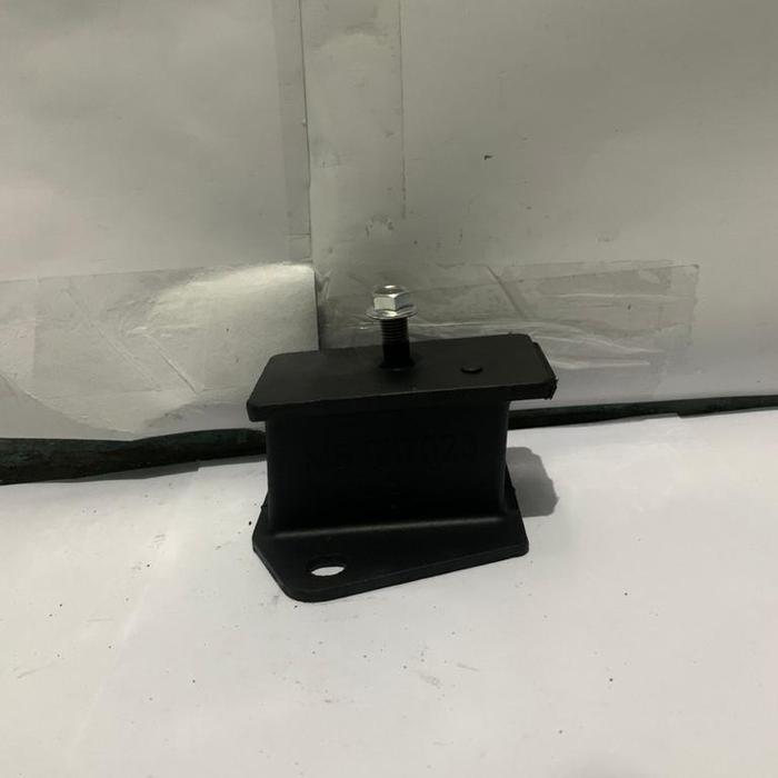 Engine mounting Mitsubishi L-300 Diesel QUALITY