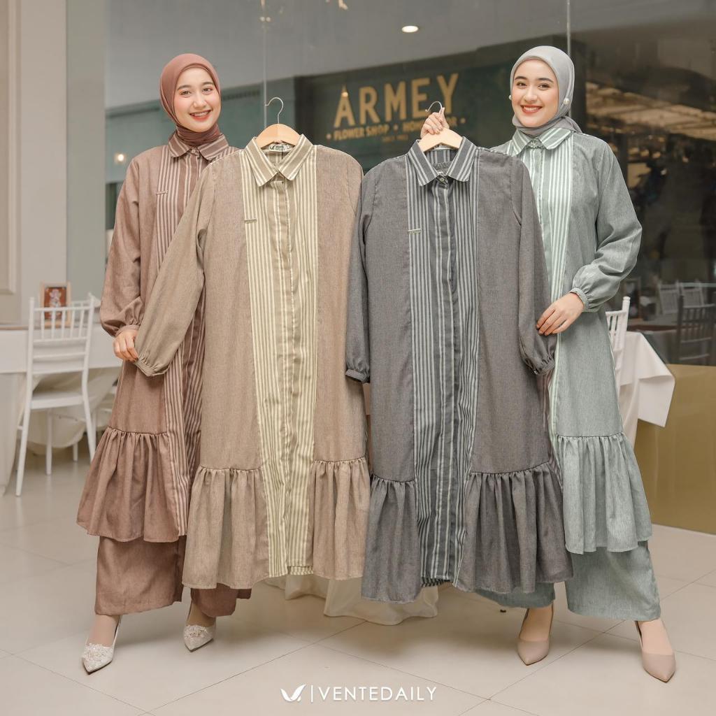 1611     DELILA ONE SET #3 by vENTE   // NOVIISTUFF