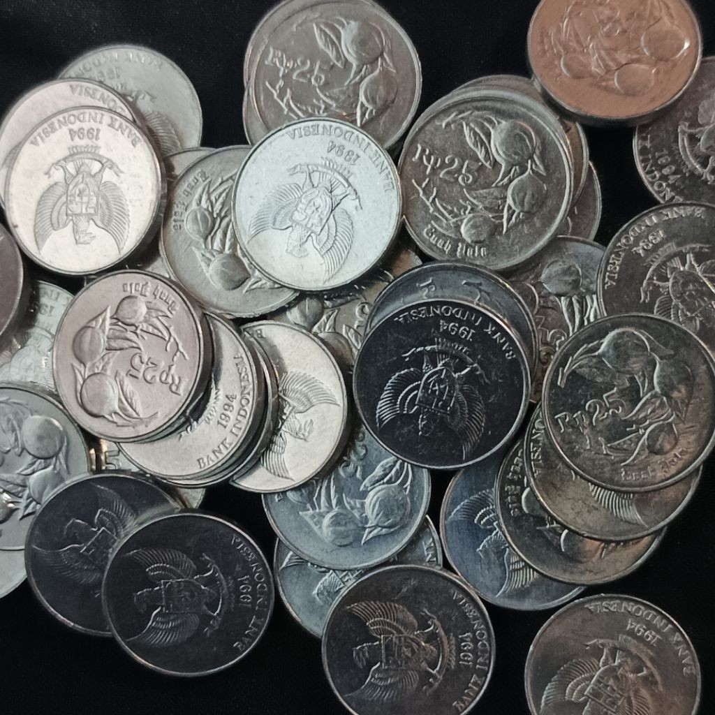 CL10 KOIN 25 RUPIAH BUAH PALA ALUMUNIUM GRESS