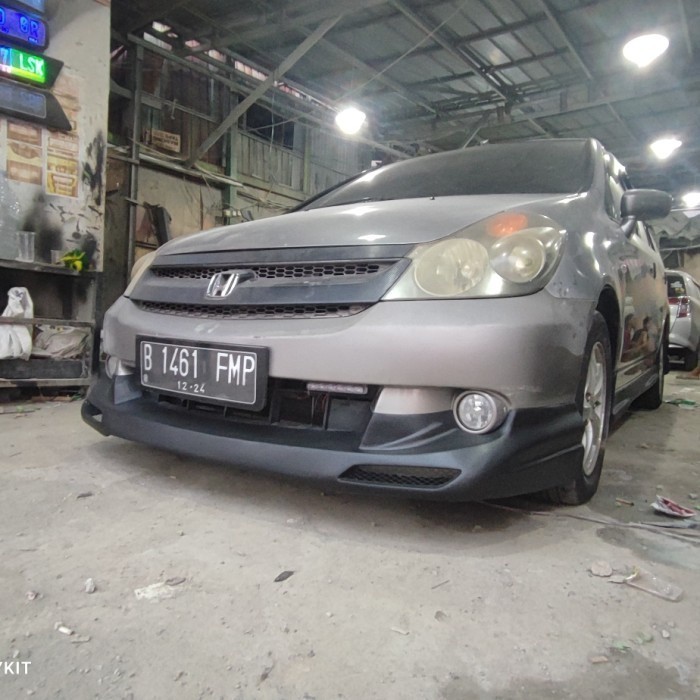 Bodykit Honda Stream 2000Cc Bodikit Honda Stream 2000Cc Grade A