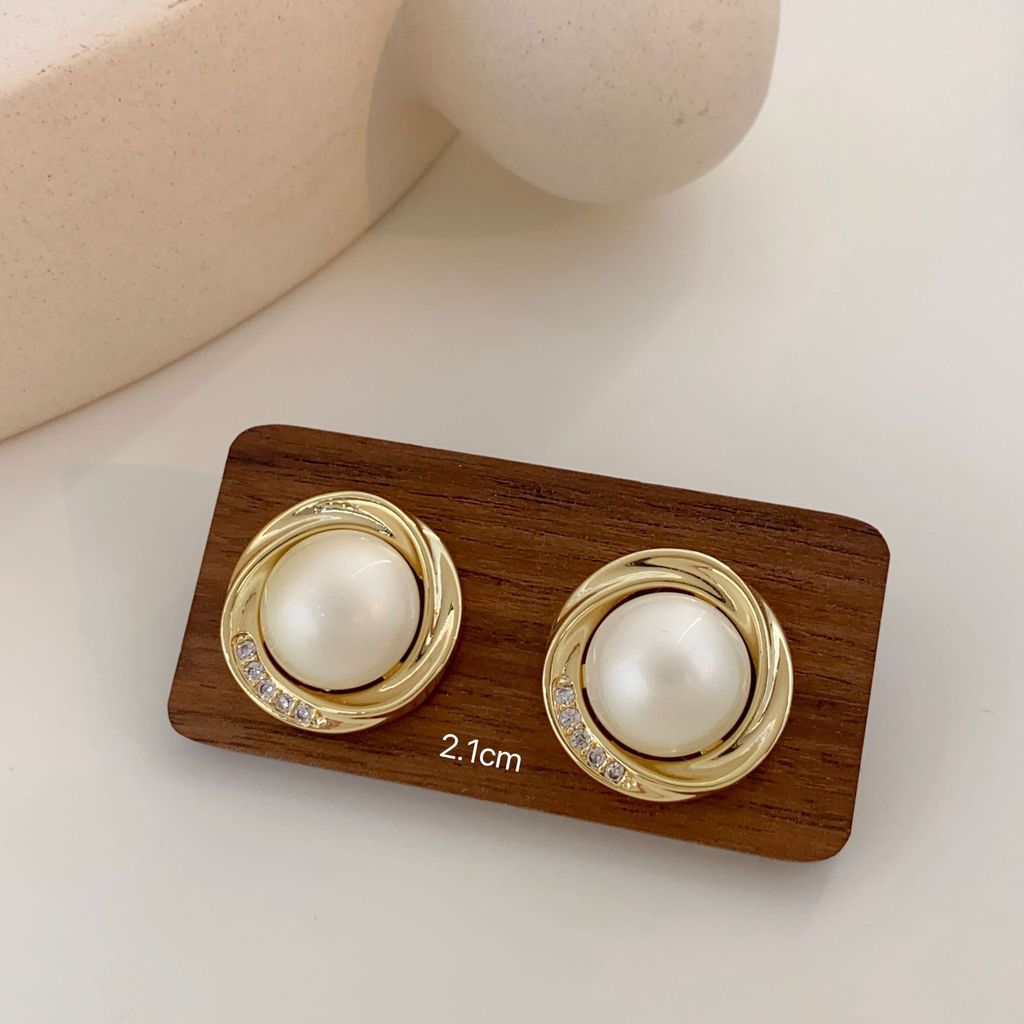 Anting Giwang Mutiara Putih Earring Stud