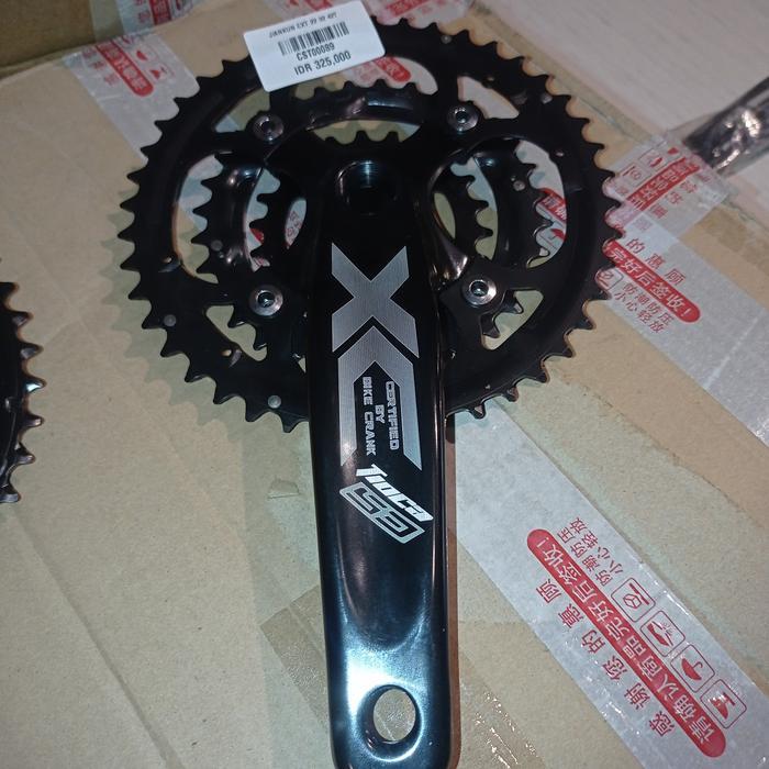 Crank Jiankun CXT 44T/32T/22T Alloy - Hitam