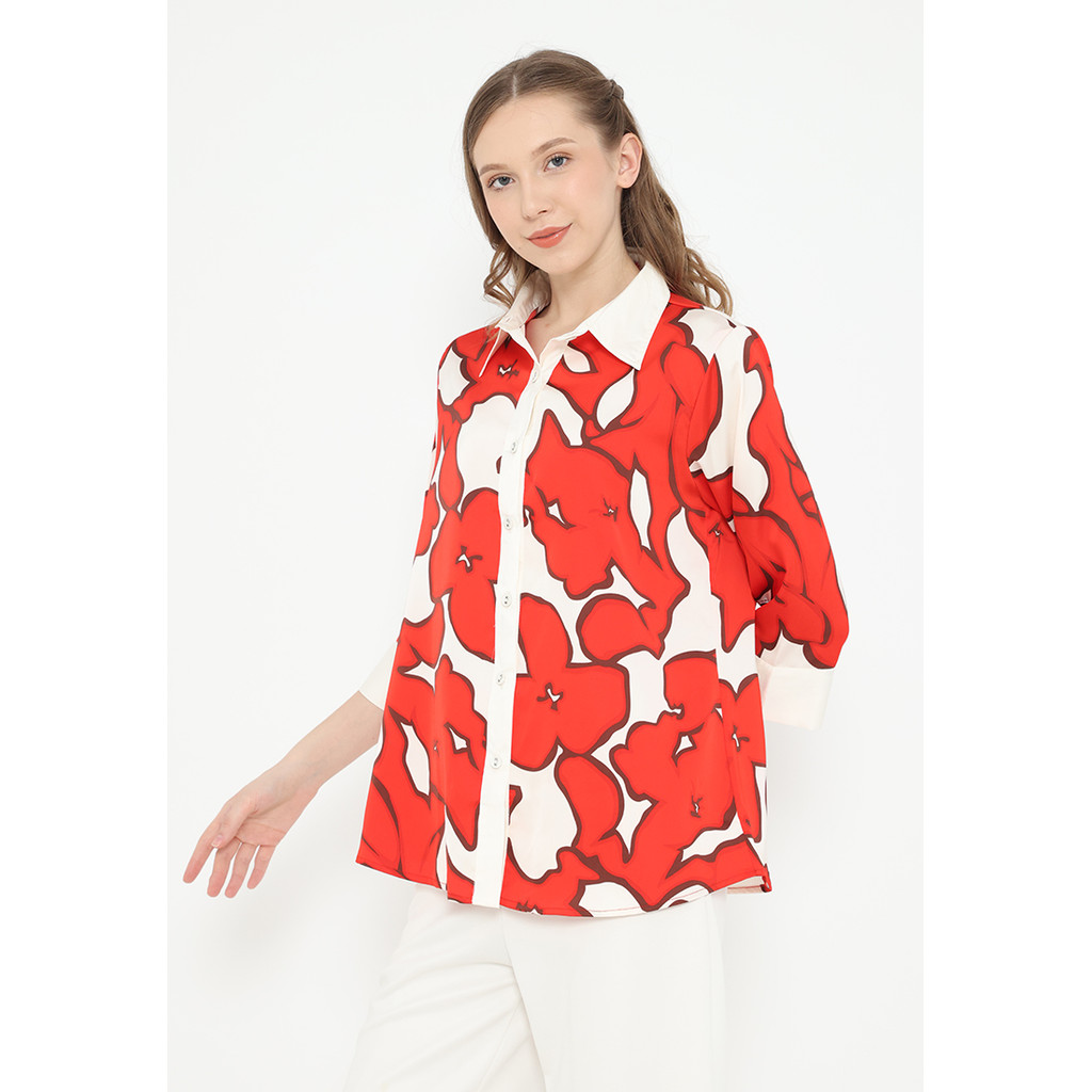 Sanghai Blouse With Floral Motif In Red Brilliant Girl