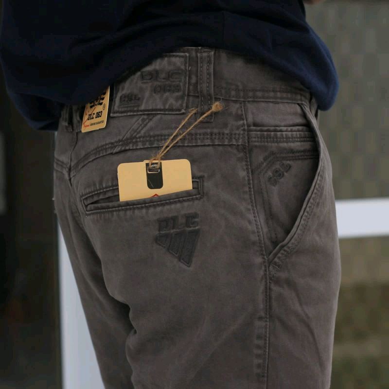 Celana Panjang Pria DLC 063 Original Kanvas Reguler Standar DLC